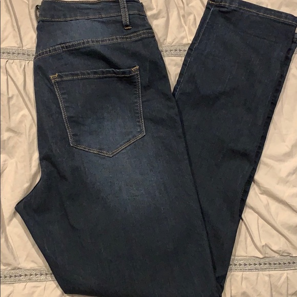 🤩Fashion Nova- High waisted Skinny Jeans - Picture 2 of 4